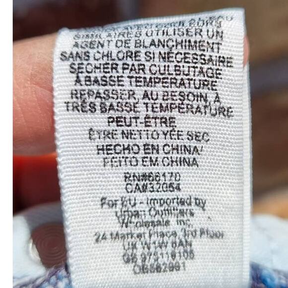 Free People We The Free Soft & Relaxed Cut Off Shorts Size 25 - Picture 7 of 10